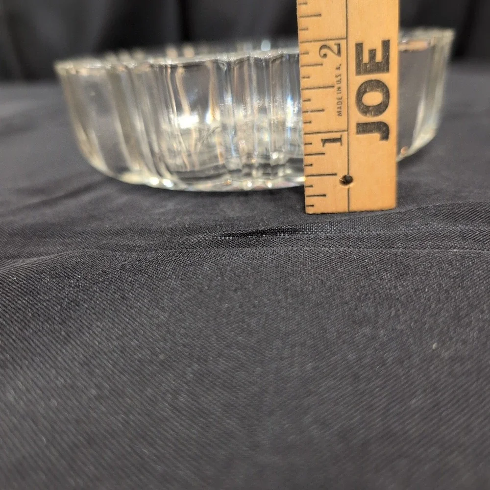 Vintage Clear Pressed Glass Ribbed Bowl Geometric Sunburst Base Candy Dish - Picture 5 of 6